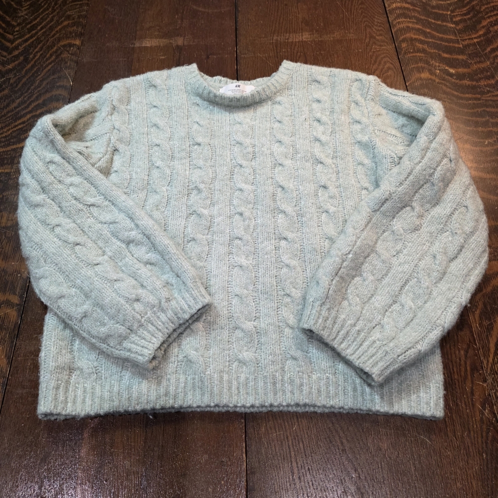 H&M Cozy Cable Knit Sweater in‎ soft mint green size 8/10